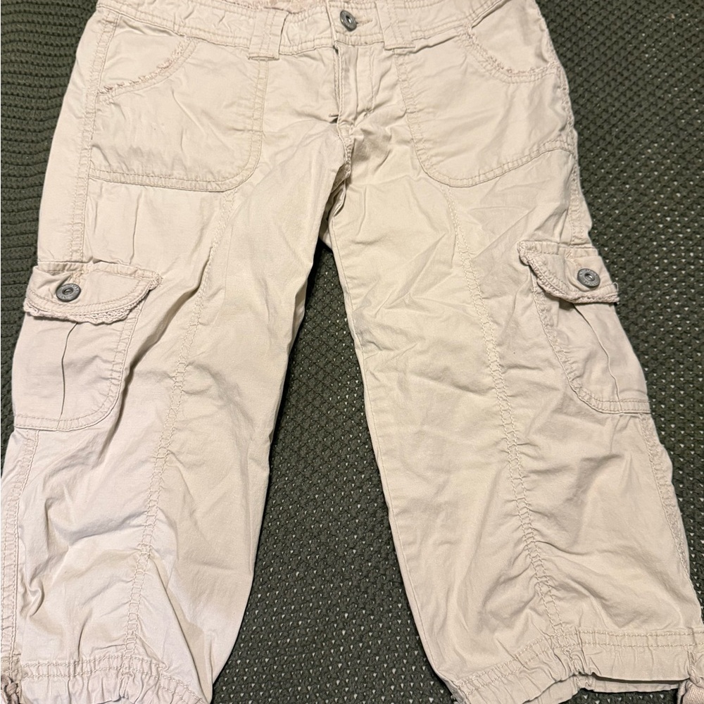 Arizona Jean Company Beige Capris